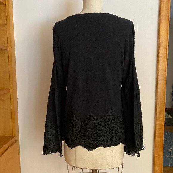 Motto Sweater - Picture 7 of 7